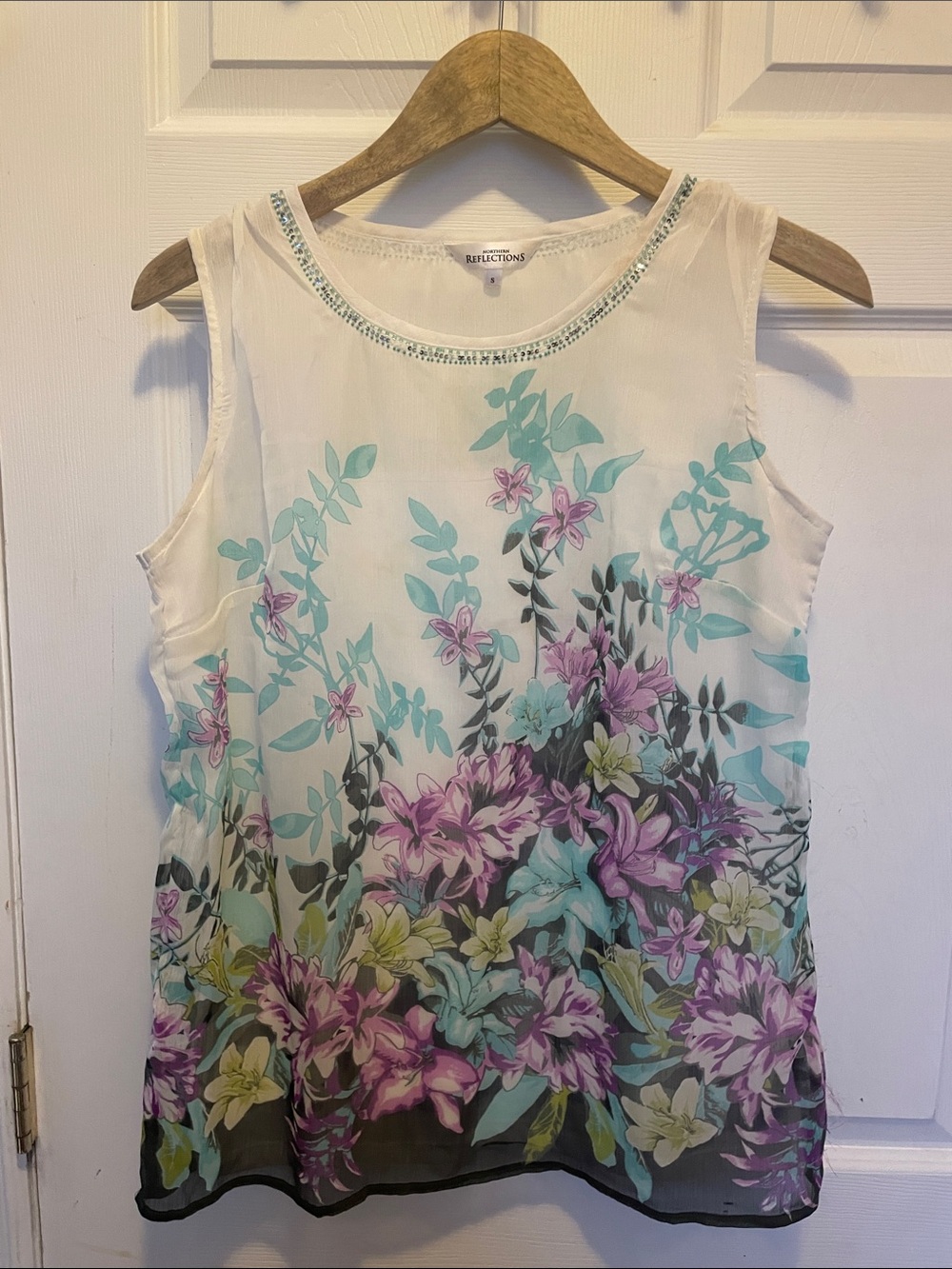 Northern Reflections Floral Sleeveless Chiffon Tank in White, Teal & Purple